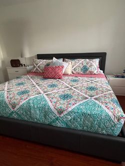 Beautiful like new King Size Bed