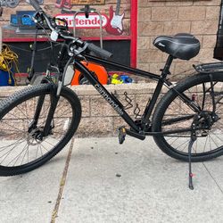 Cannondale Trail 8 Mountain Bike – ¡Como Nueva!