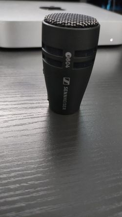 Sennheiser e604