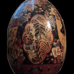Large Satsuma porcelain egg