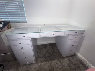 IMPRESSIONS VANITY SLAYSTATION 2.0 