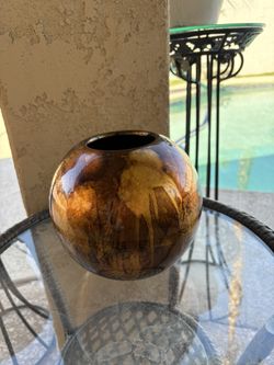 Abstract Round Vase 