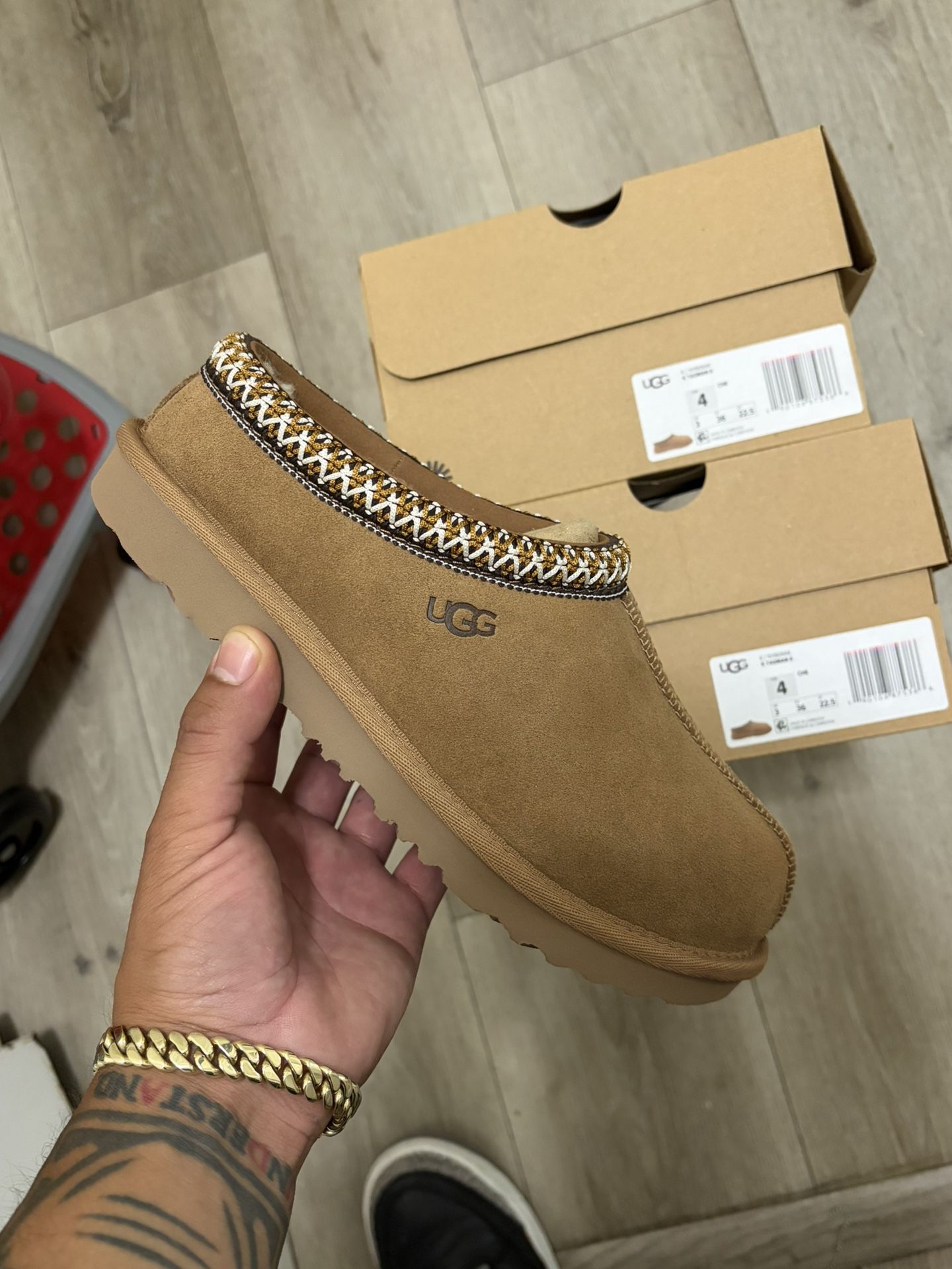 UGG TASMAN