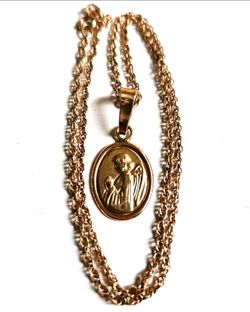 10k Gold Vintage Guardian Angel Pendant On 10k Gold Chain Necklace