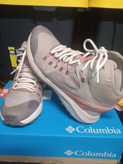 Columbia Women's Hiking Shoes Size 8