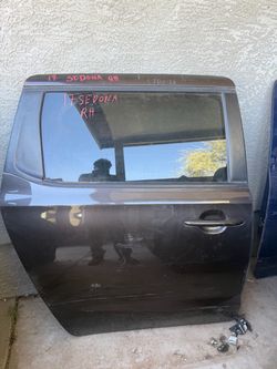 2017 Kia Sedona Right/Passenger Side Rear Door Part