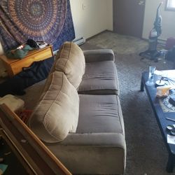 Free Couch 