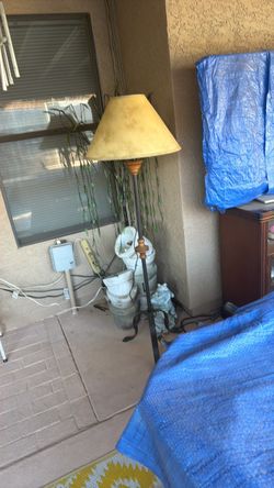 Floor lamp