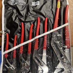 Pittsburgh 4 Piece Groove Joint Plier Set.