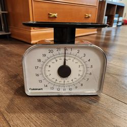 Cuisinart Precision Gourmet Mechanical Scale (Model SA-100MWH), big-batch weighing up to 22 pounds (10 kilograms), works great
