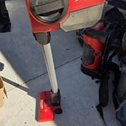 Milwaukee Cordless Compact Vaccum