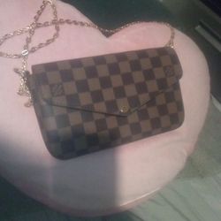 Llouie Vuitton Purse