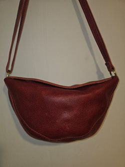 PLG: AP (almost perfect) Medium Chili Red Koala Sling Bag