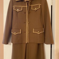 Gorgeous and exquisite brown coat and skirt set，made In Japan