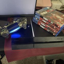 PlayStation 4 W/ Games+controller