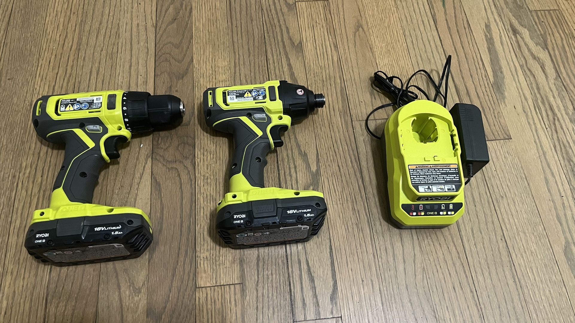 RYOBI Drill Set