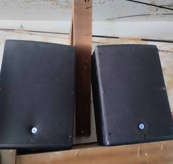 2 Atlas Sound SM8CXT 8" Coaxial Speakon speakers with Internal Transformers