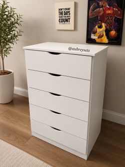 White 5 drawer chest