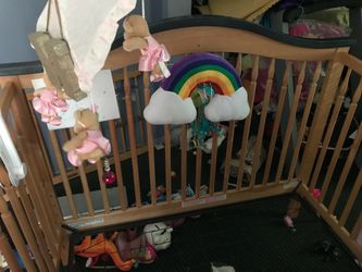 Toddler Bed / Convertible Bed.  Use To Be Crib.  Delivery.  Make An Offer