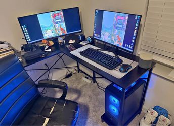 Gaming PC Full Setup with Desk