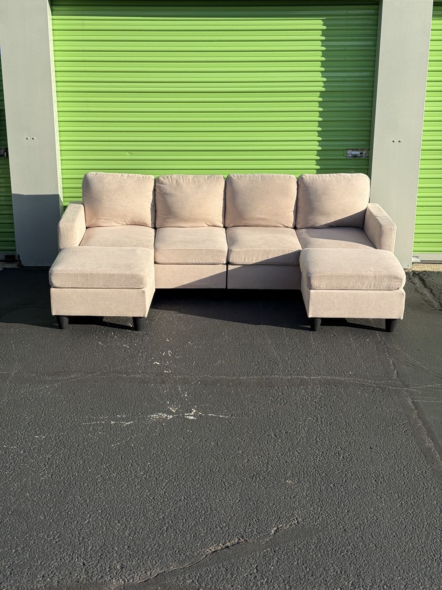Sectional Couch Tan/Cream
