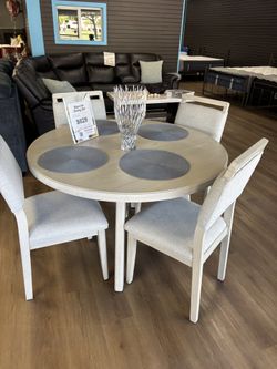 5 Pc Round Dining Set