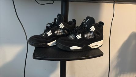 jordan 4s white thunder