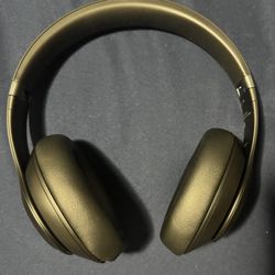 Beats Studio Pro
