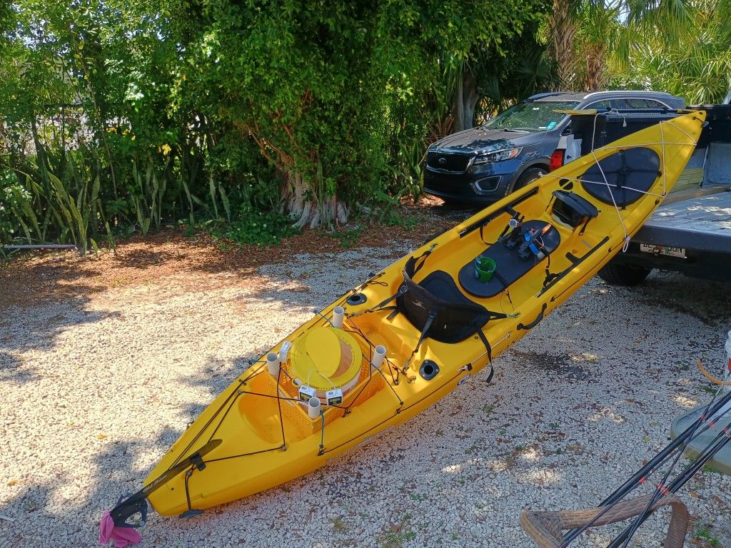 Ocean Kayak W/GPS Fish finder Combo