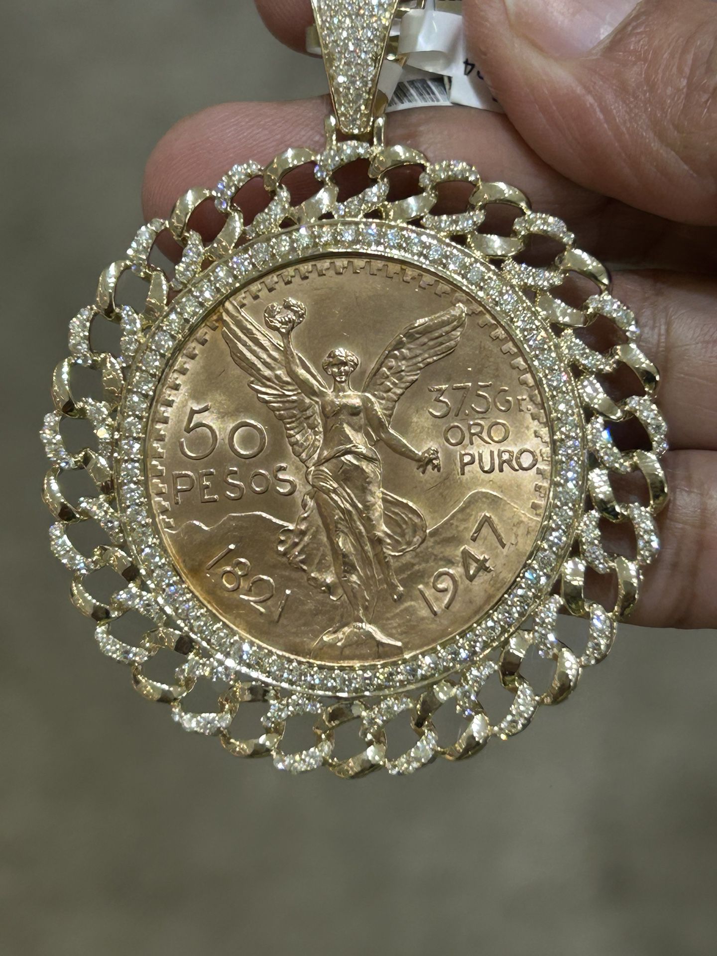 3.81CTW  Diamond YG-10KT 50 Pesos Coin  Holder 