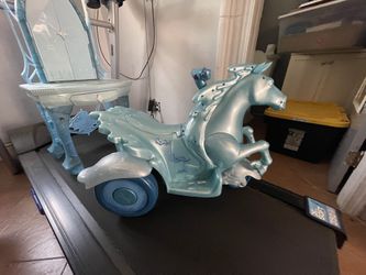 Frozen 2 Elsa horse 