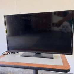32” TV / Monitor 