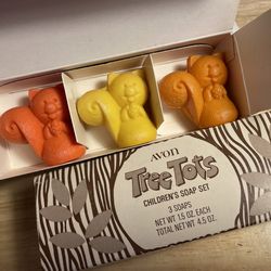 Vintage NIB Avon Tree Tots Children’s Soap 3 Soap Set Chipmunk Squirrel