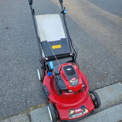 22" Toro Self Propelled E-start