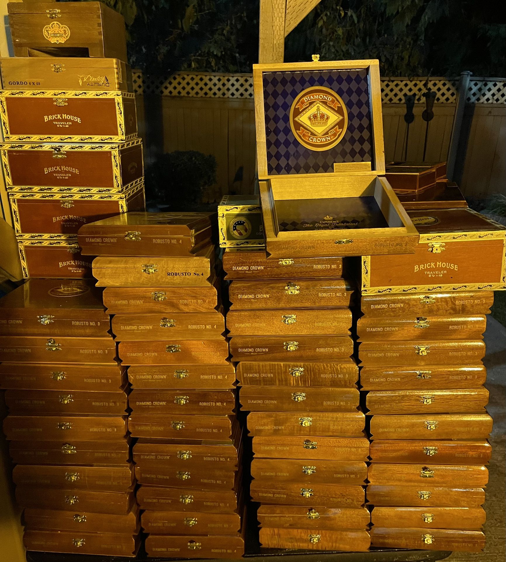 Cigar Boxes / Nice Empty Cases