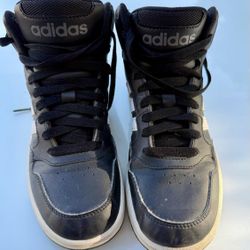 Adidas sneakers boys US 4