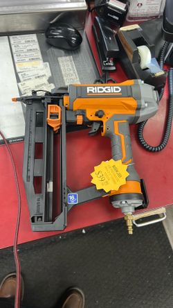 1003 Ridgid R250SFF Air Pneumatic 16gauge 2-1/2” Straight Finish Nailer 570007