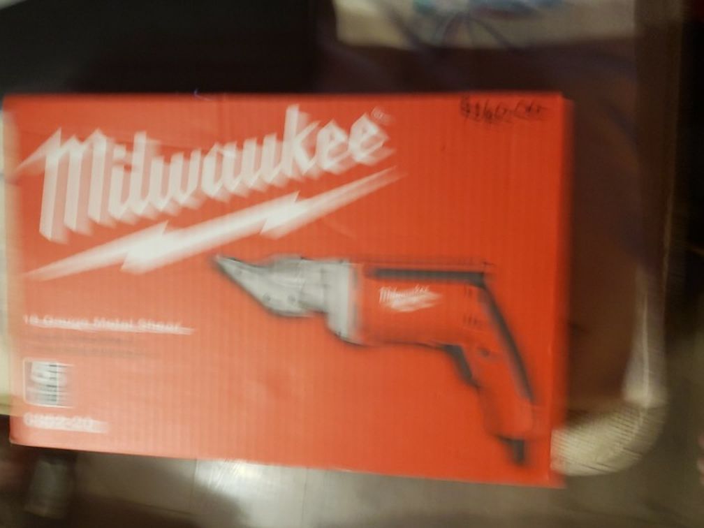Milwaukee 18 Guage Metal Shear