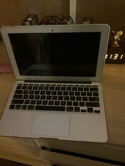 Apple MacBook Air 11-inch Laptop