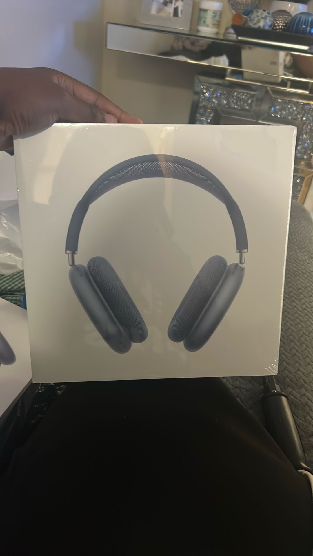 2 Airpod Maxes Blue