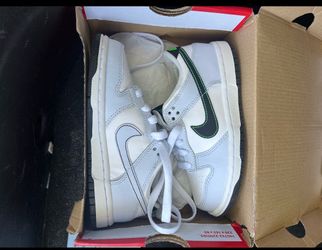 Kids dunks , size 11C