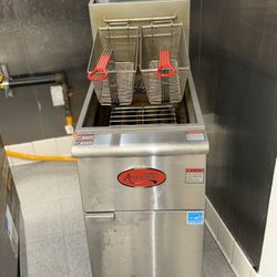 🔥 Avantco 40 lb Natural Gas Commercial Fryer – 70,000 BTU – Heavy Duty