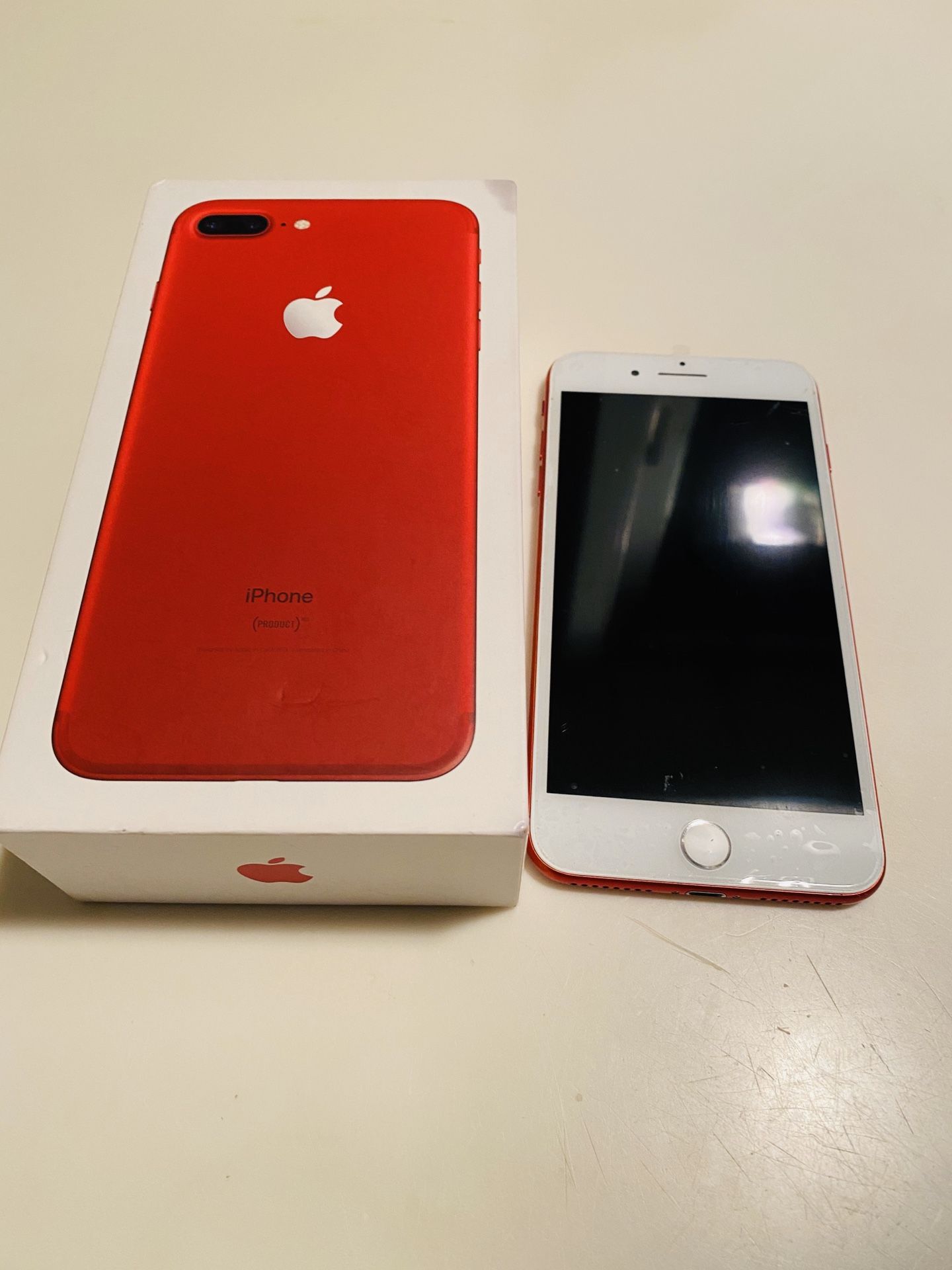 iPhone 7 Plus product red