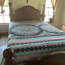 Queen Size Bed With Mattress and Spring