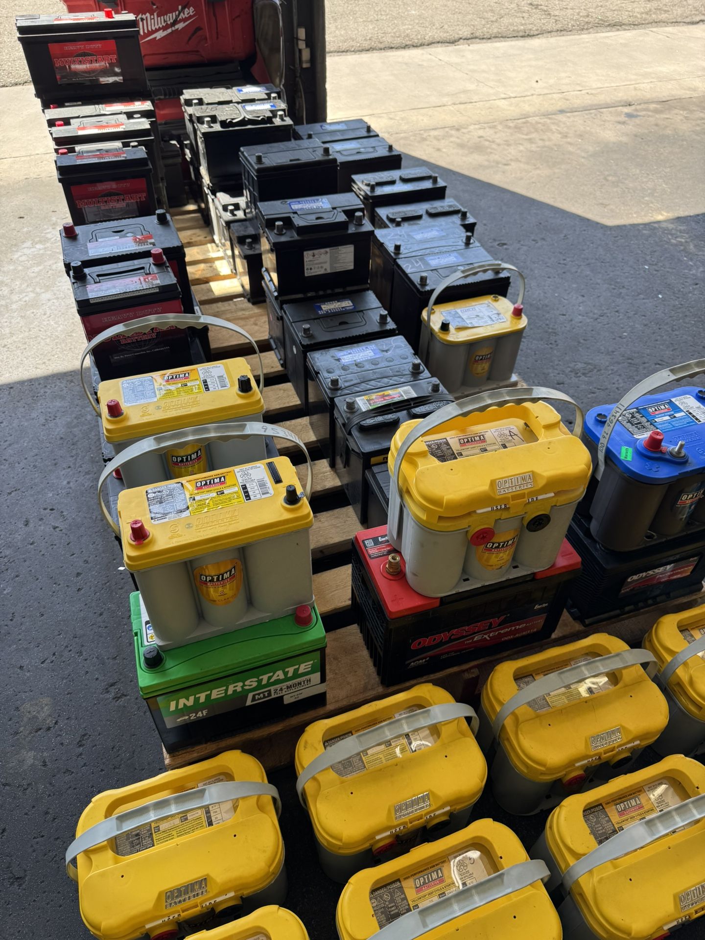 GROUP SIZE 24 24F 24R H5 27 34 78 65 48 49 47 H6 H7 51r 94r 86 H8 H9 Truck SUV And Vans. Car battery with Warranty. $60 with core exchange All model
