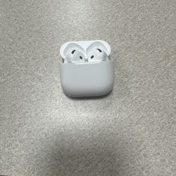 Airpods 4 with active noise cancellation 