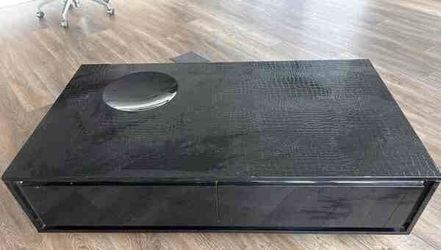 High-end Italian coffee table