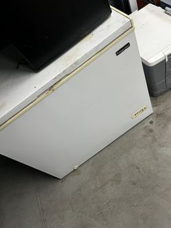 Magic Chef Freezer