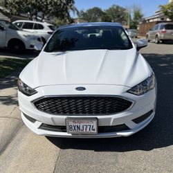 2018 Ford Fusion Hybrid Sedan