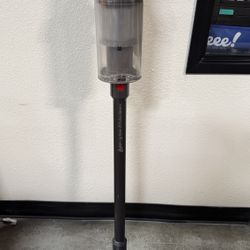 Dyson V10 Cordless Vacuum 